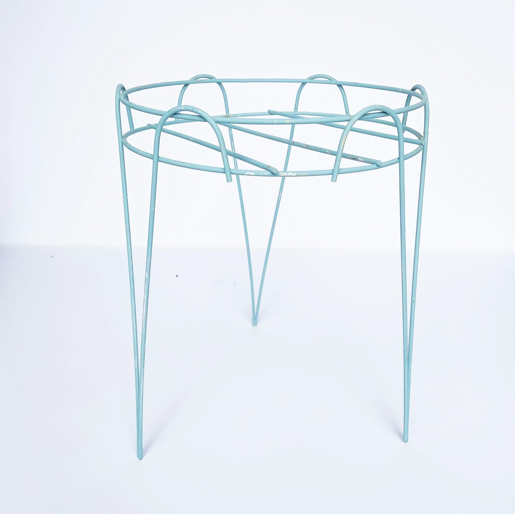 Lightweight Metal Plant Stand