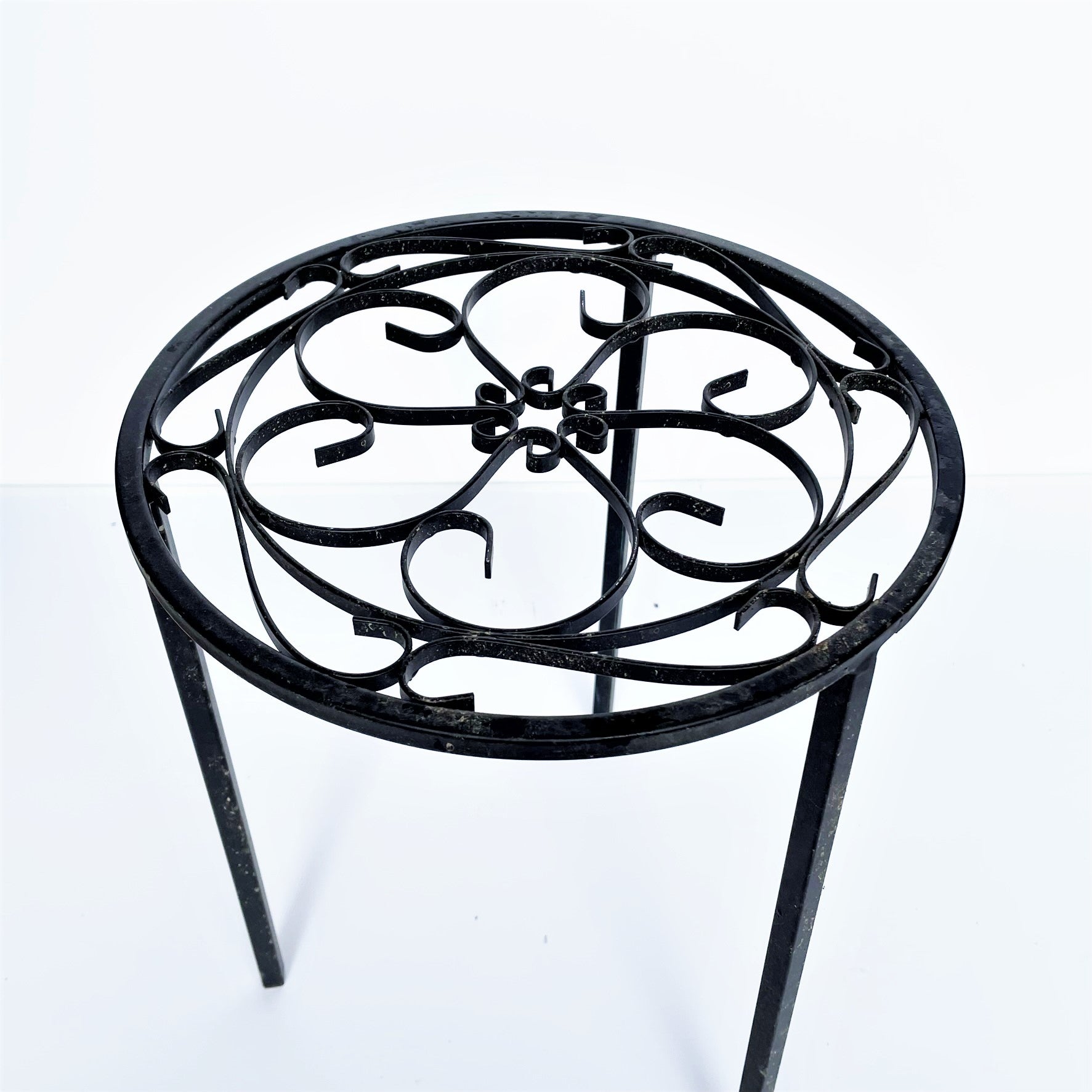 Black Metal Plant Stand