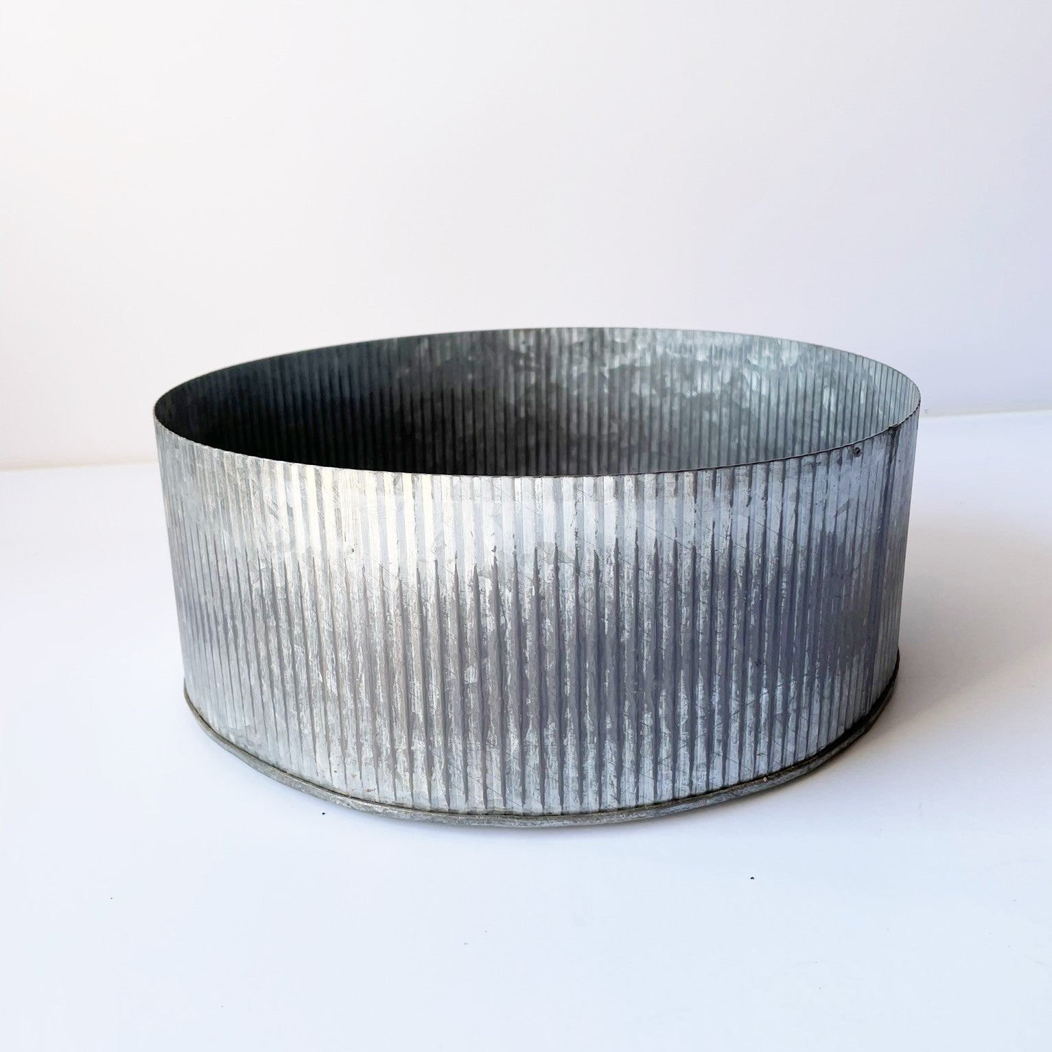Ribbed Round Metal Planter