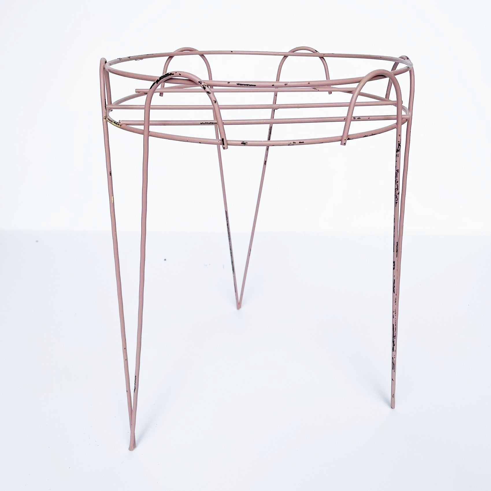 Lightweight Metal Plant Stand